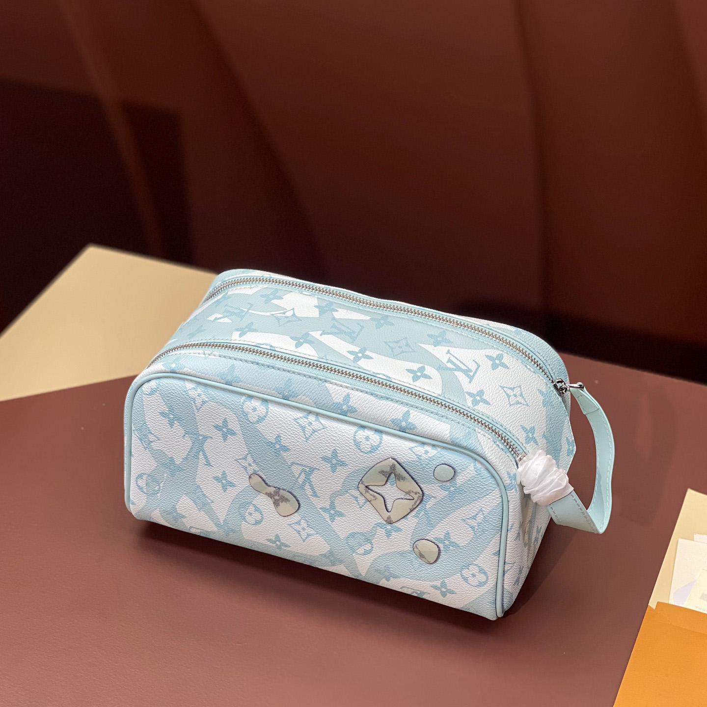 Louis Vuitton Dopp Kit    M82337 - DesignerGu