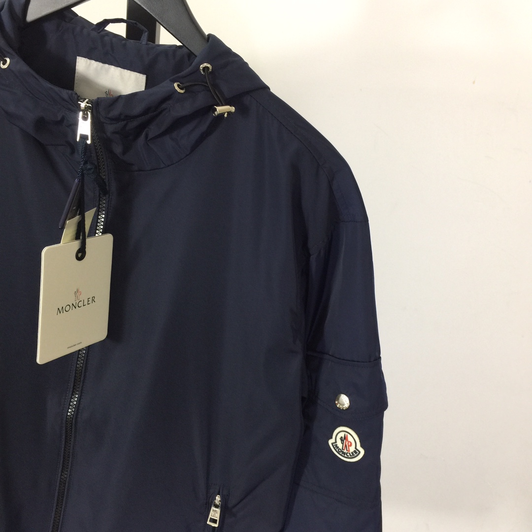 Moncler Etiache Rain Jacket - DesignerGu