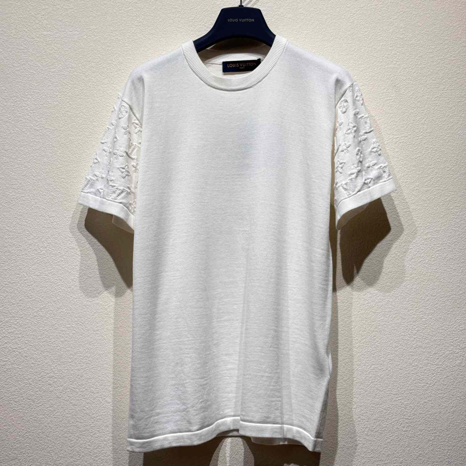 Louis Vuitton Short-Sleeved Signature Crewneck      - DesignerGu