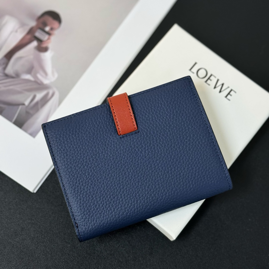 Loewe Medium Vertical Grained-Leather Wallet(14×11cm) - DesignerGu