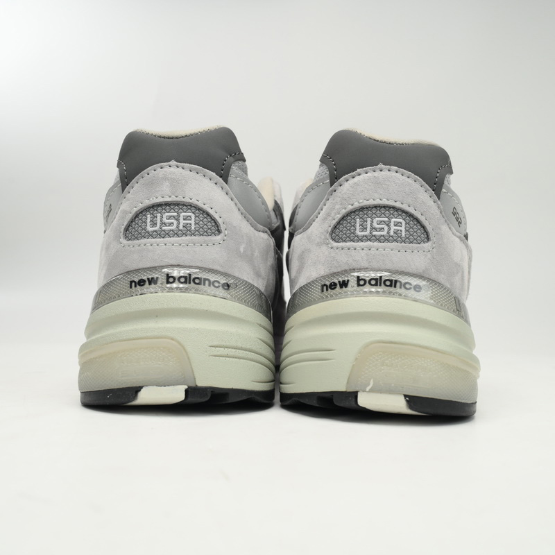 New Balance 992 Black And Gray Sneakers      M992GR  - DesignerGu