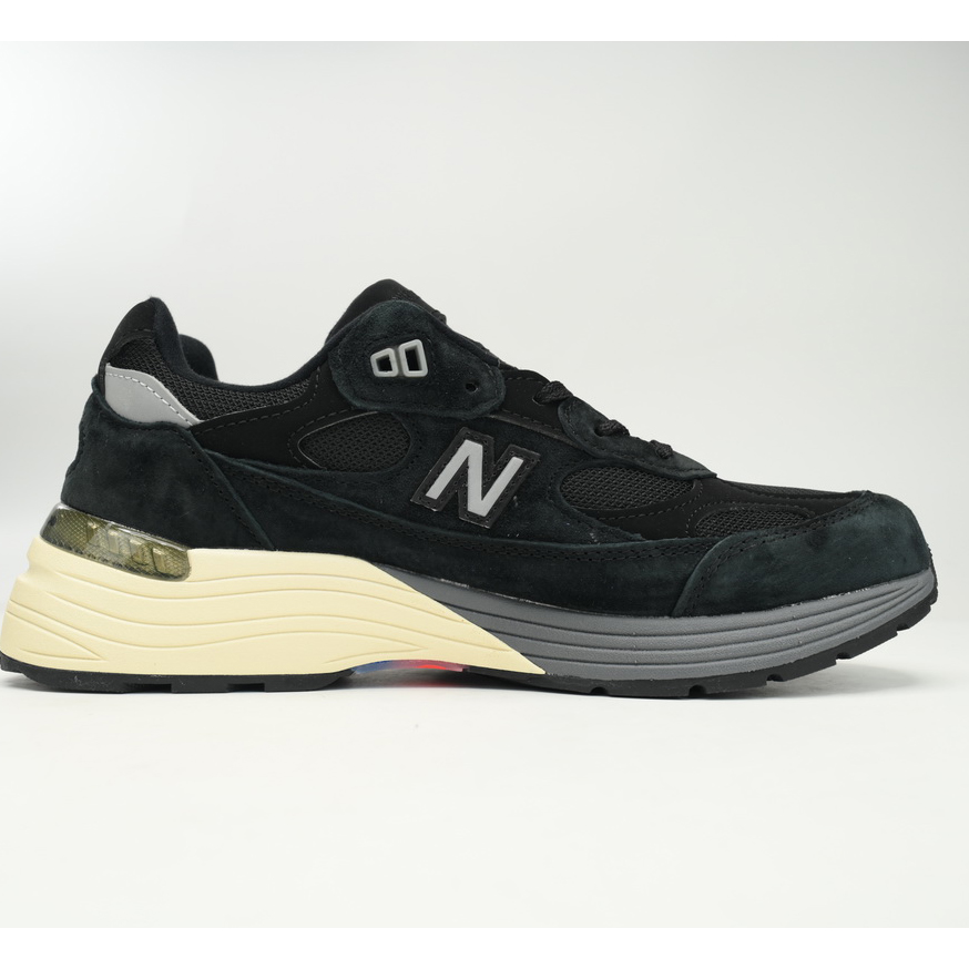 New Balance 992 Black Sneakers      M992BL  - DesignerGu