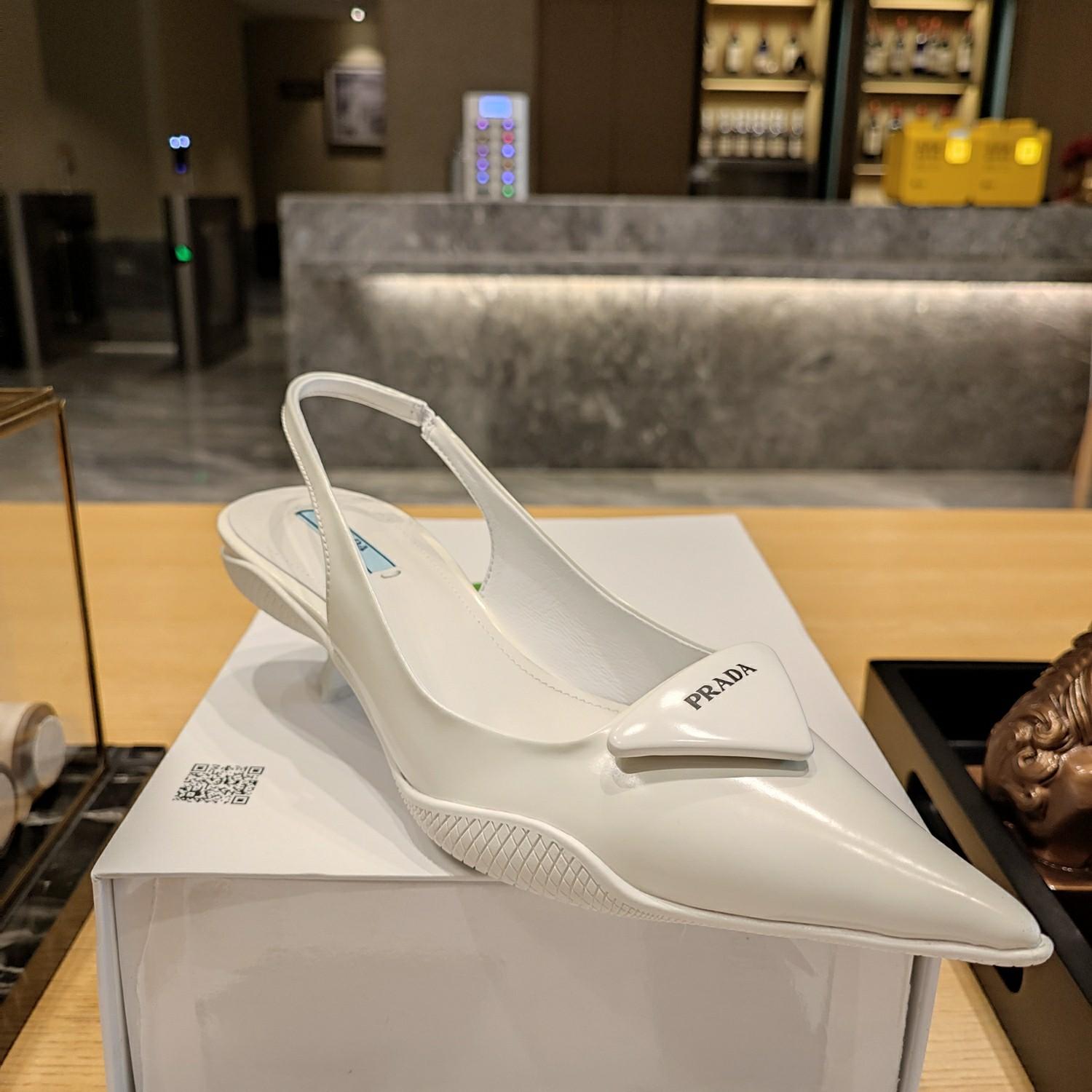 Prada Leather Slingback Pumps - DesignerGu