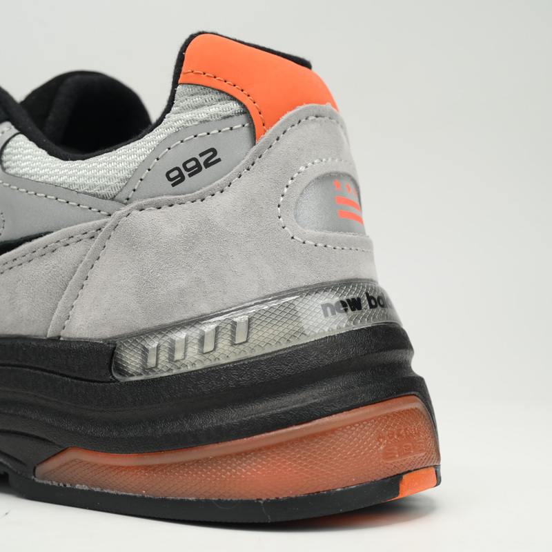 New Balance 992 Gray Orange Sneakers      M992GBO   - DesignerGu