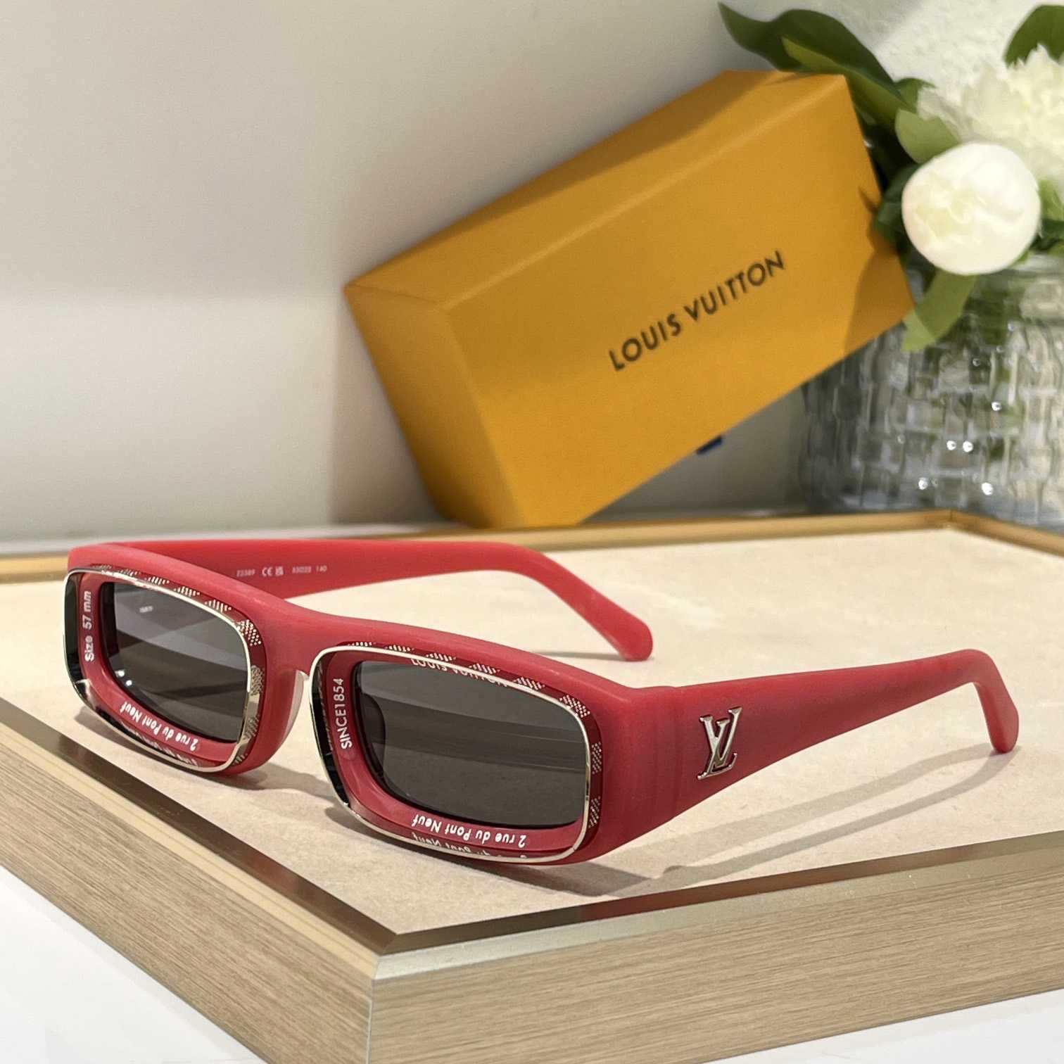 Louis Vuitton LV Super Vision Low Square Sunglasses     Z2389W - DesignerGu