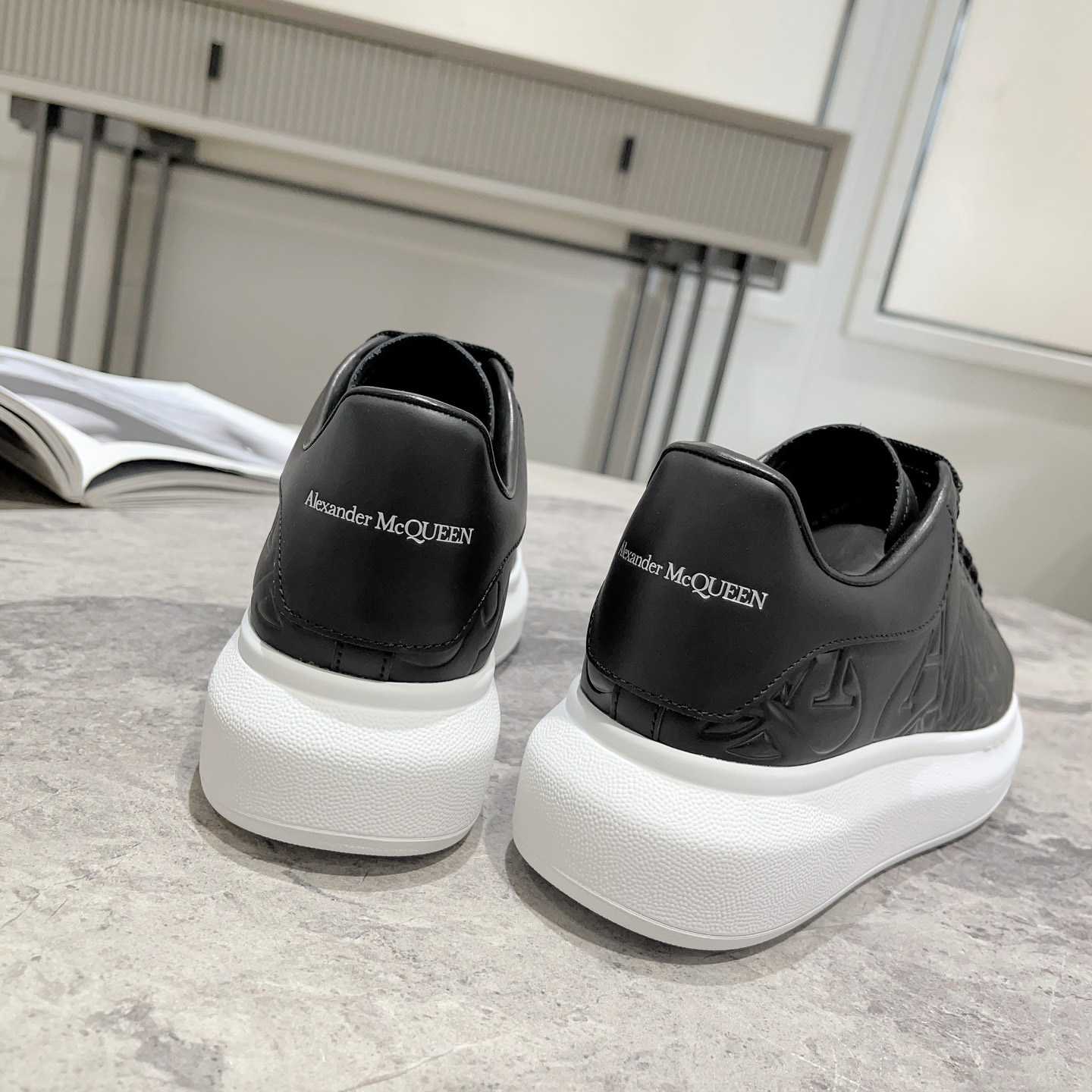 Alexander Mqueen Oversized Sneakers - DesignerGu