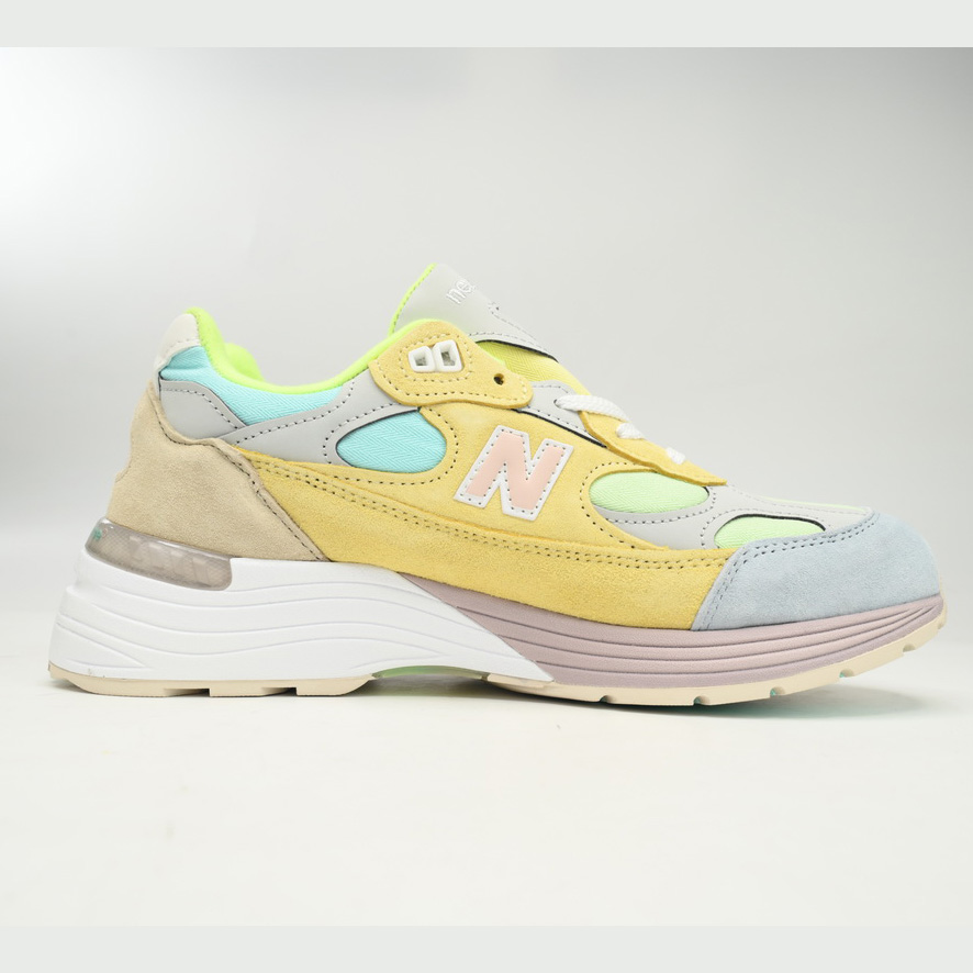 New Balance 992 Yellow Green Powder Sneakers      M992AB - DesignerGu