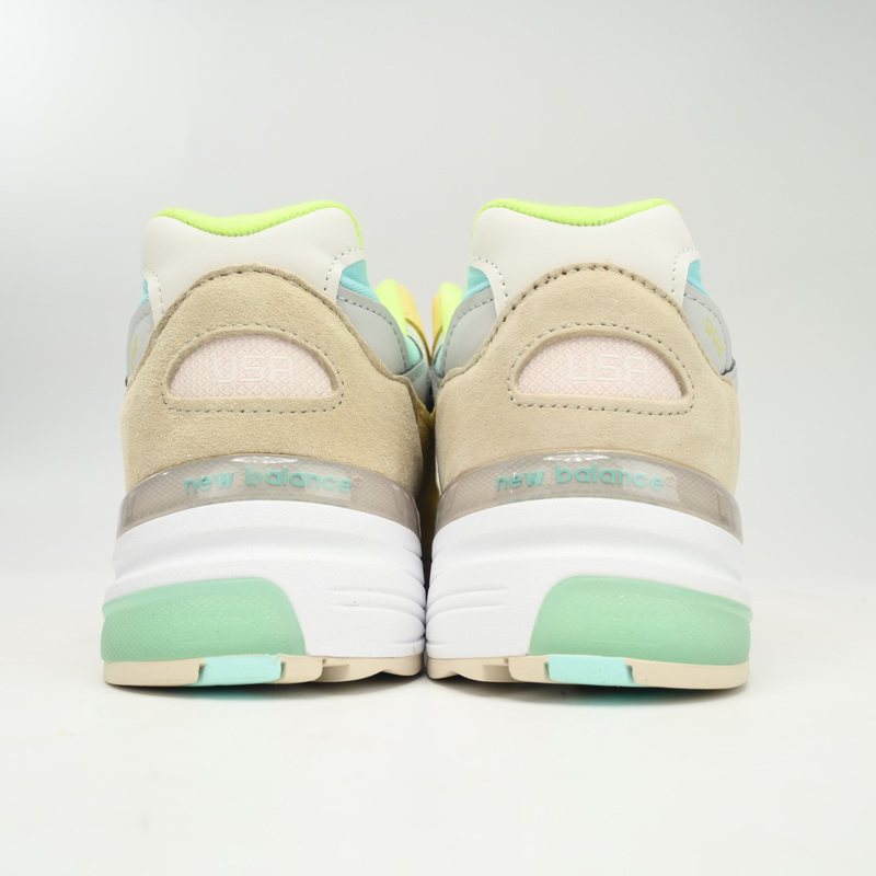 New Balance 992 Yellow Green Powder Sneakers      M992AB - DesignerGu