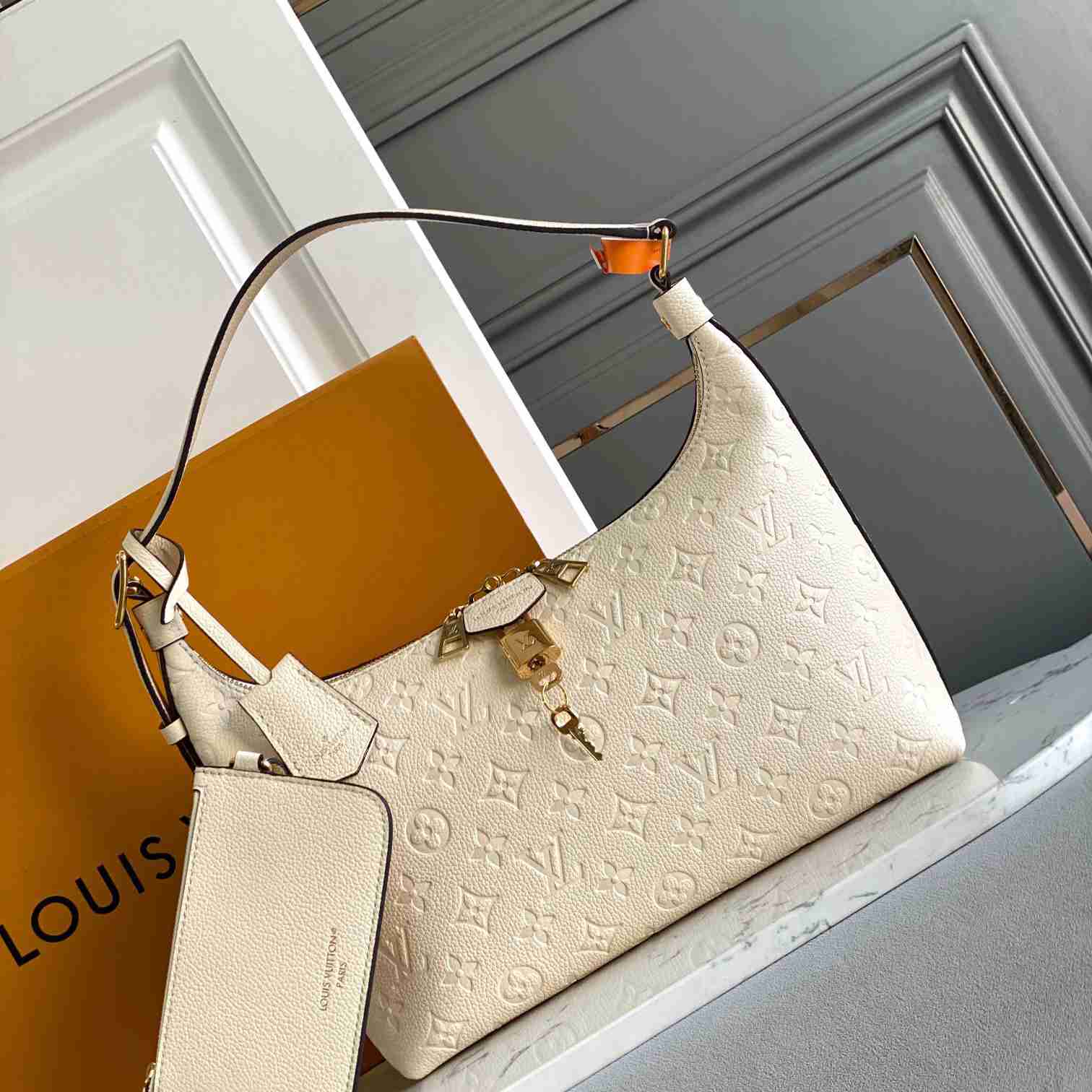 Louis Vuitton Sac Sport   M46609 - DesignerGu