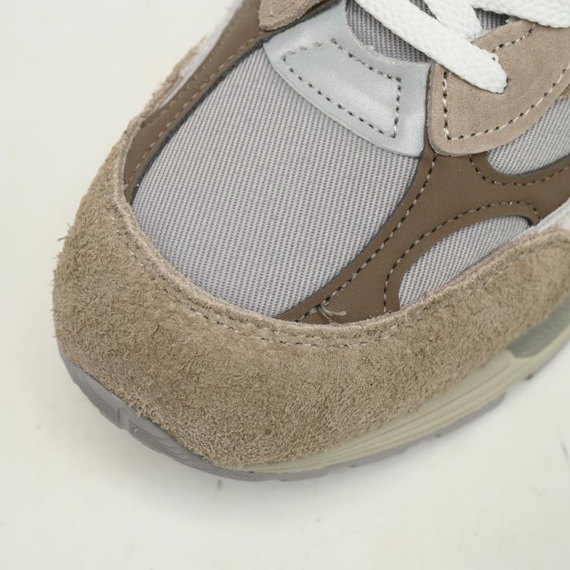 New Balance 992 Levi's Sneakers      M992LV  - DesignerGu