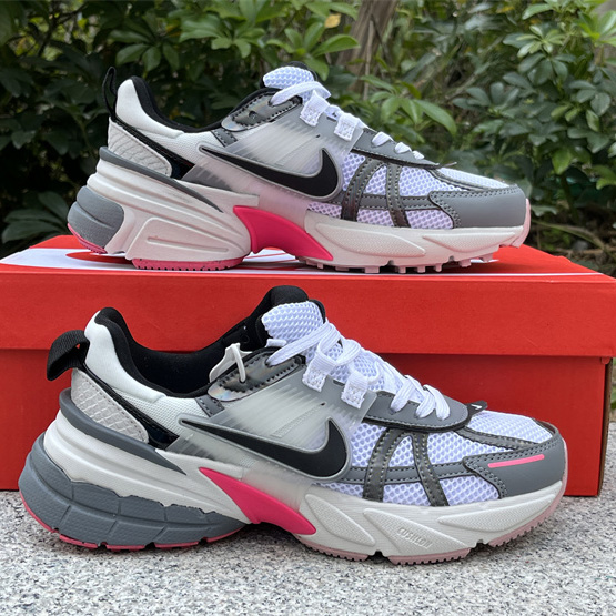 Nike Wmns v2k Runtekk Low ''White Grey Pink'' Sneaker       FZ5061-100 - DesignerGu