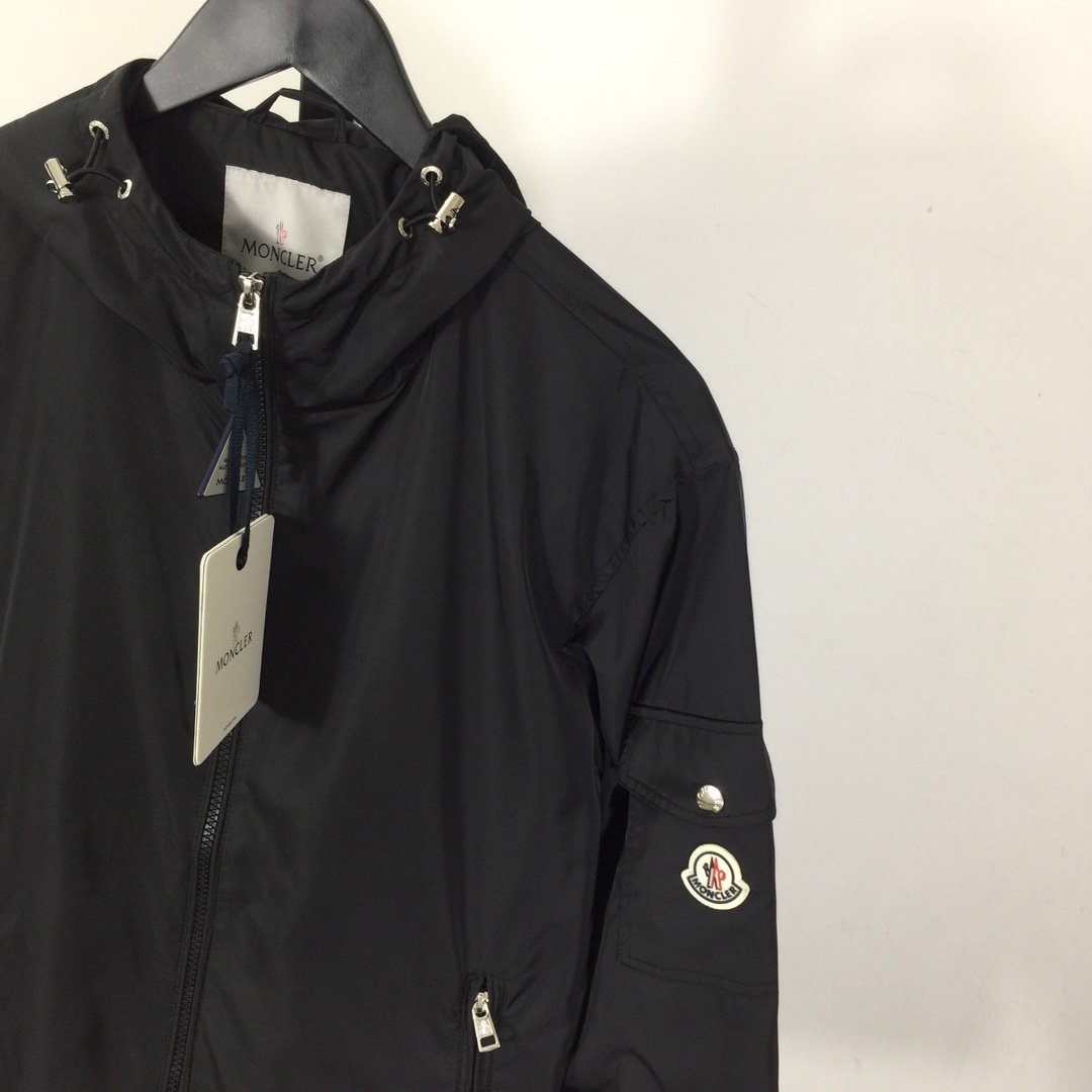 Moncler Etiache Rain Jacket - DesignerGu