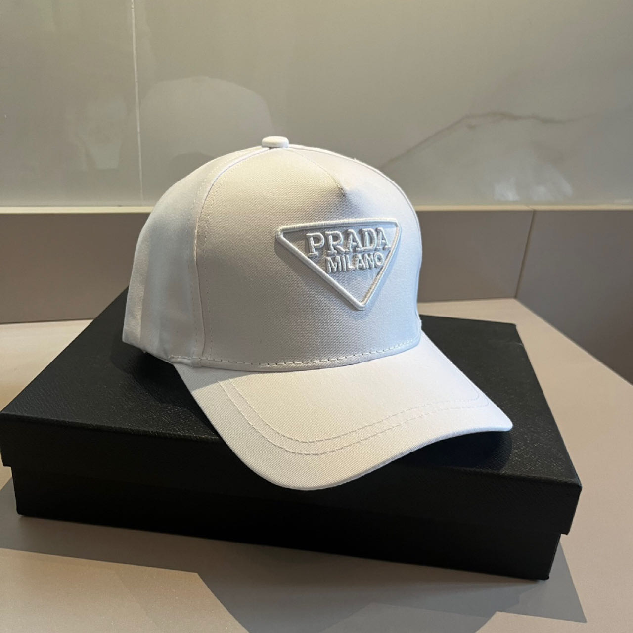 Prada Logo-patch Baseball Cap - DesignerGu