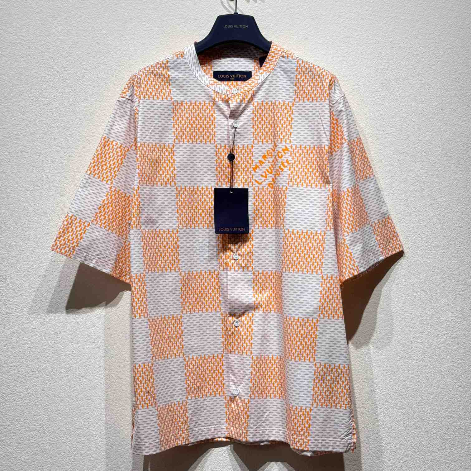 Louis Vuitton Short-Sleeved Officer Collar Shirt    1AFJCG - DesignerGu