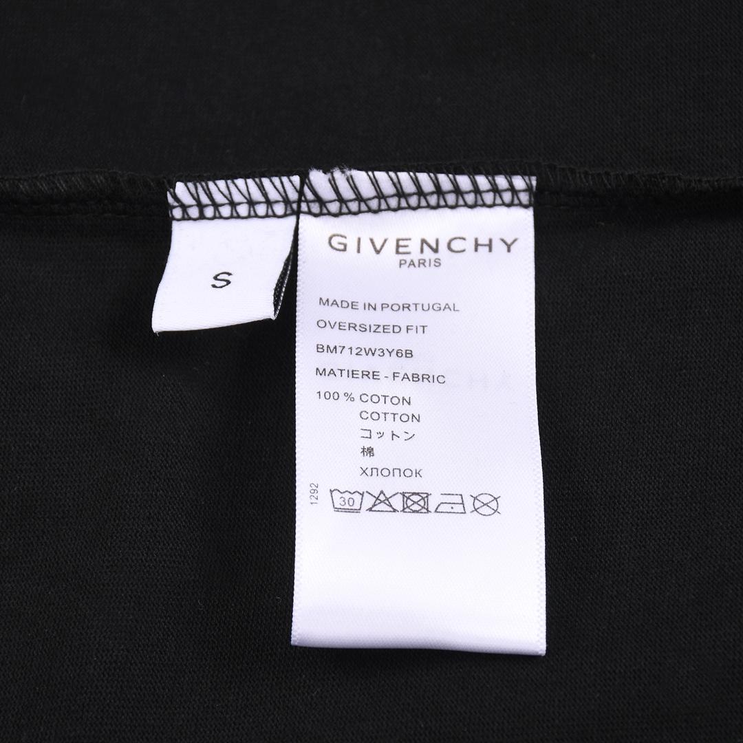 Givenchy 4G Stars Boxy Fit T-shirt In Cotton - DesignerGu