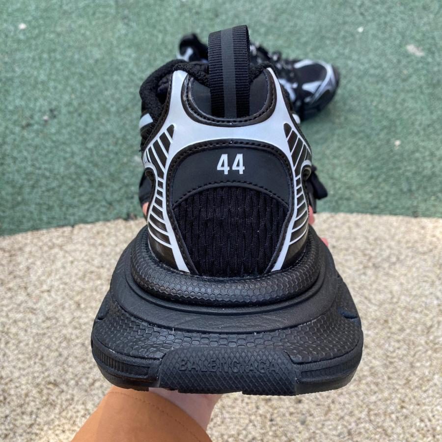 Balenciaga 3XL Sneakers - DesignerGu