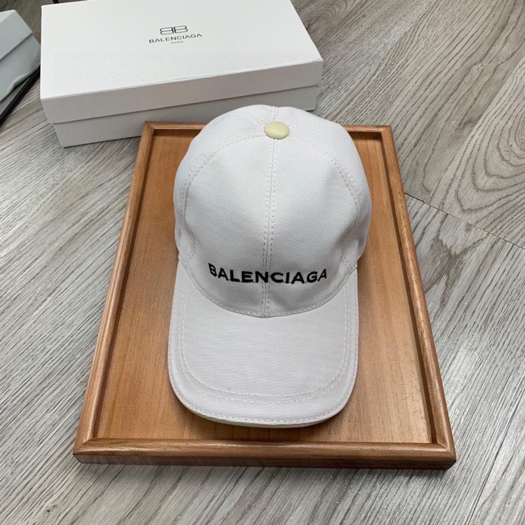 Balenciaga Embroidered-logo Six-panel Cap - DesignerGu