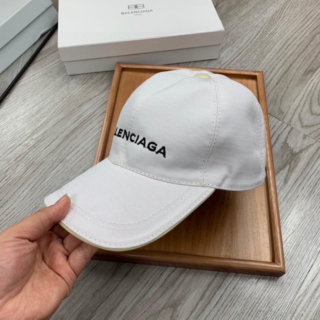 Balenciaga Embroidered-logo Six-panel Cap - DesignerGu