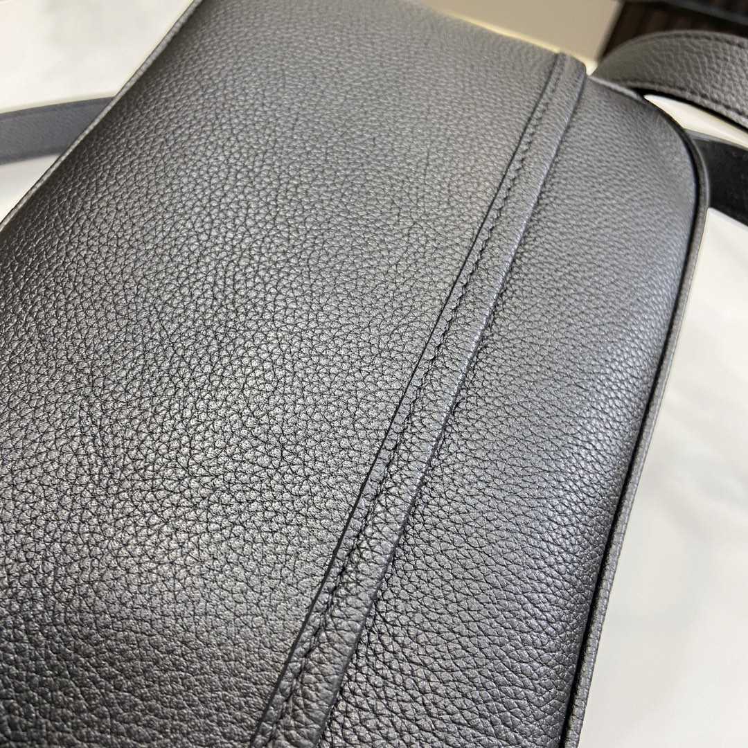 Gucci Mini Shoulder Bag - DesignerGu