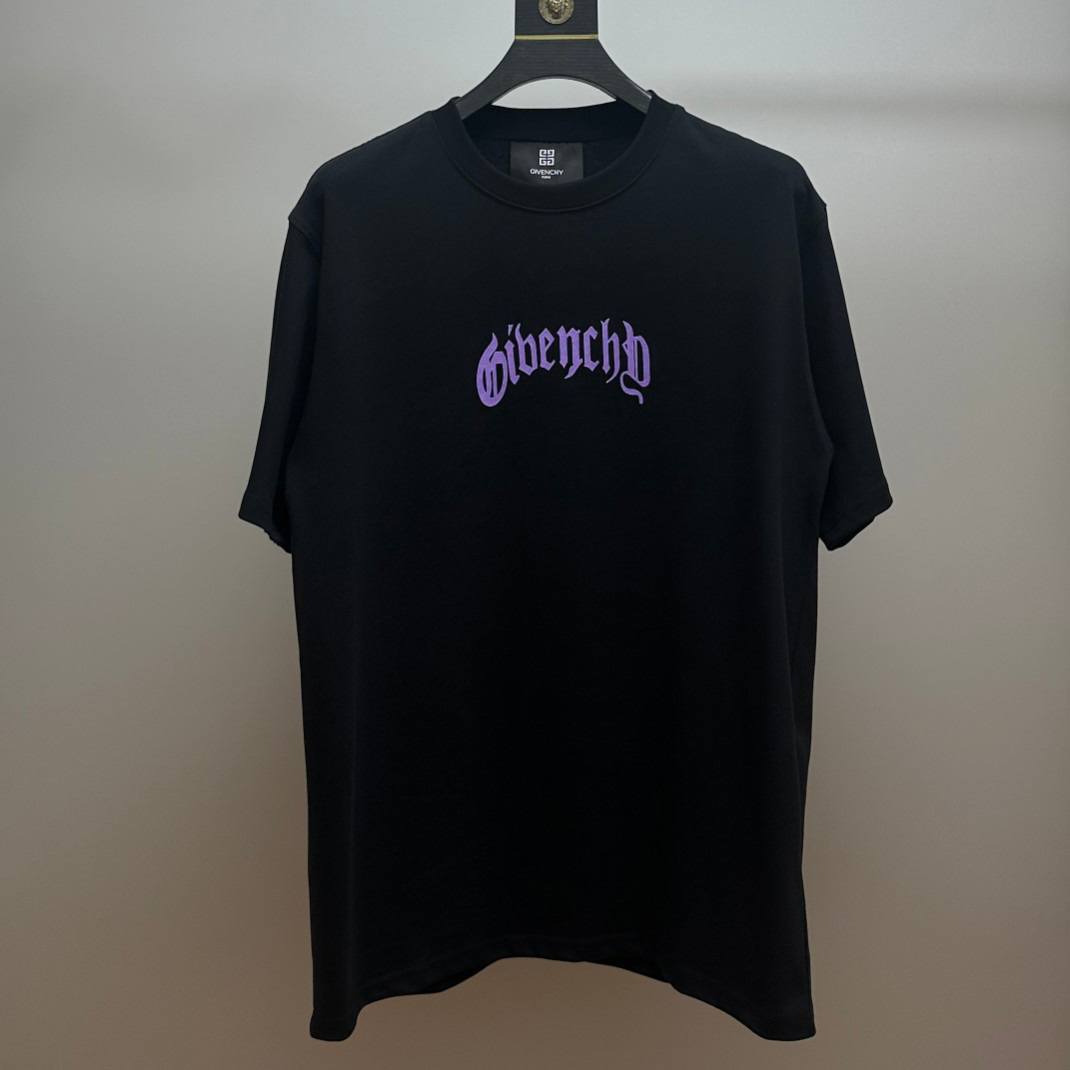 Givenchy Boxy Fit T-shirt In Cotton With Reflective Artwork - DesignerGu