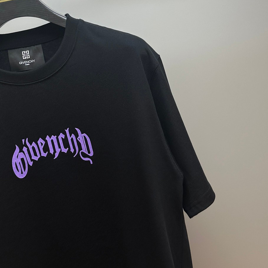 Givenchy Boxy Fit T-shirt In Cotton With Reflective Artwork - DesignerGu