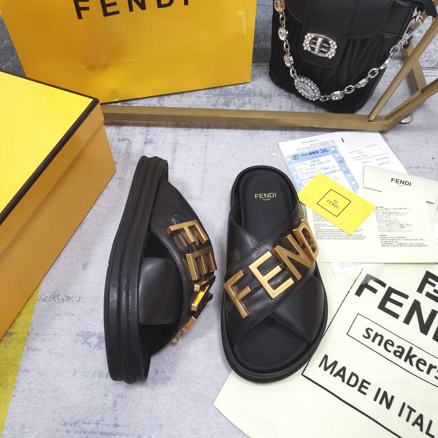 Fendi Slides - DesignerGu