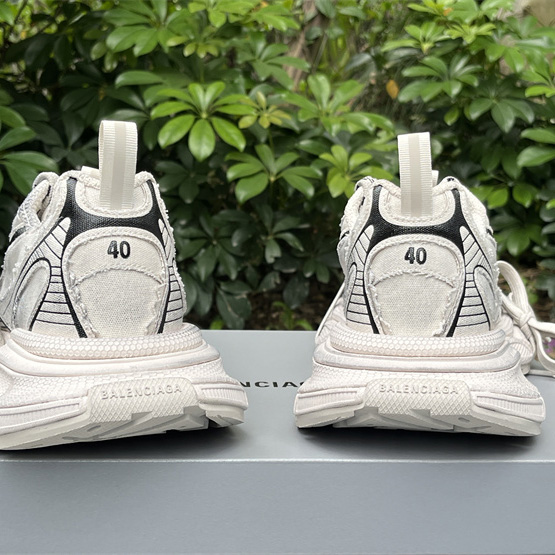 Balenciaga 3XL Sneaker  - DesignerGu