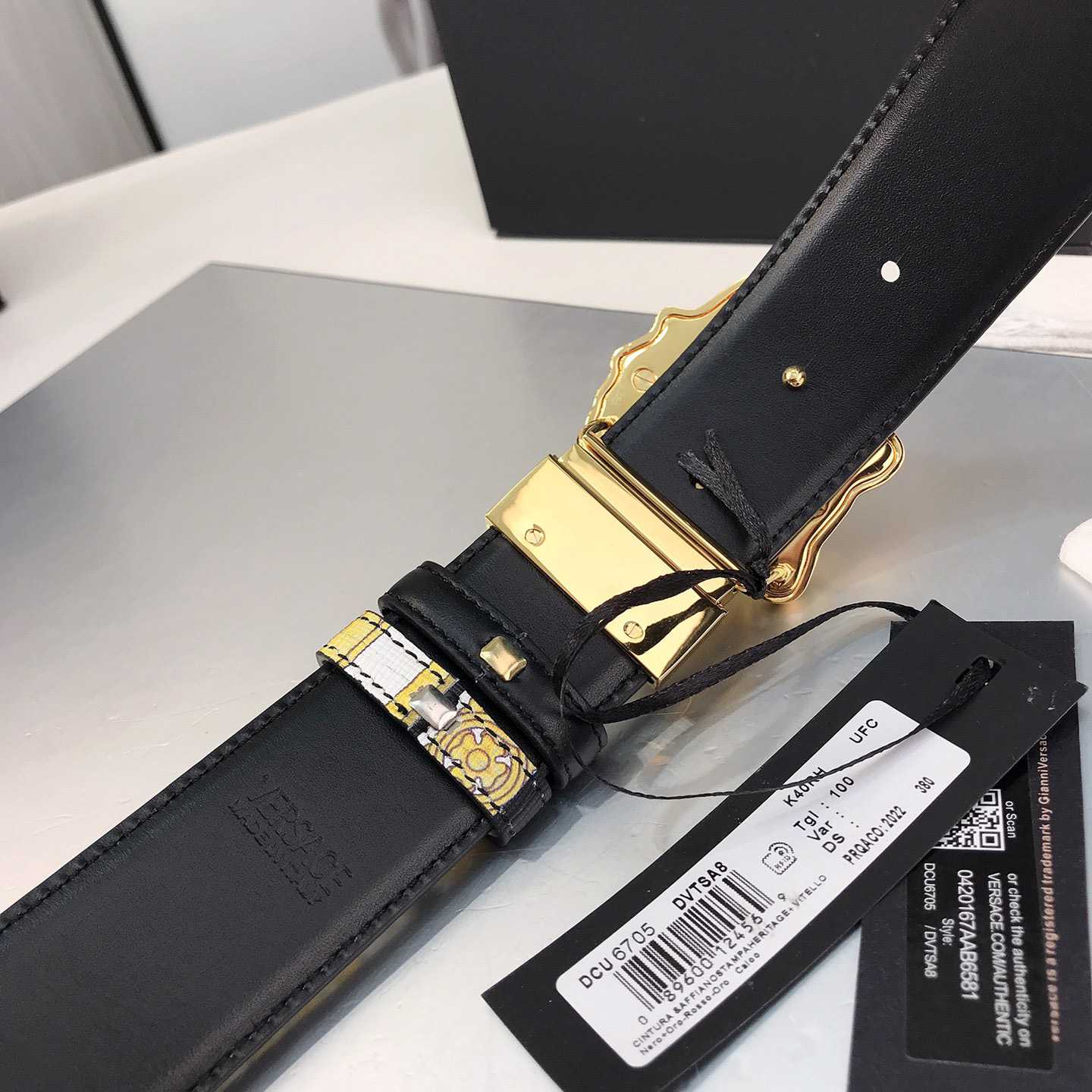 Versace Barocco Reversible LeatherBelt    40mm - DesignerGu