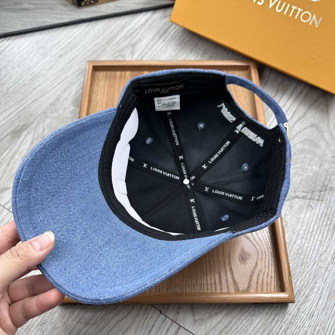 Louis Vuitton Cap - DesignerGu