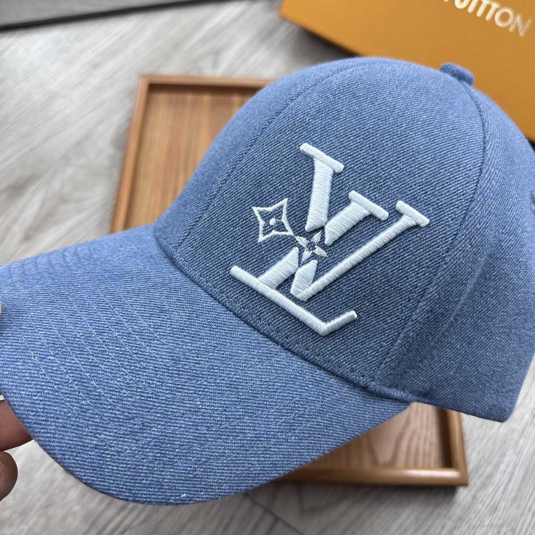 Louis Vuitton Cap - DesignerGu