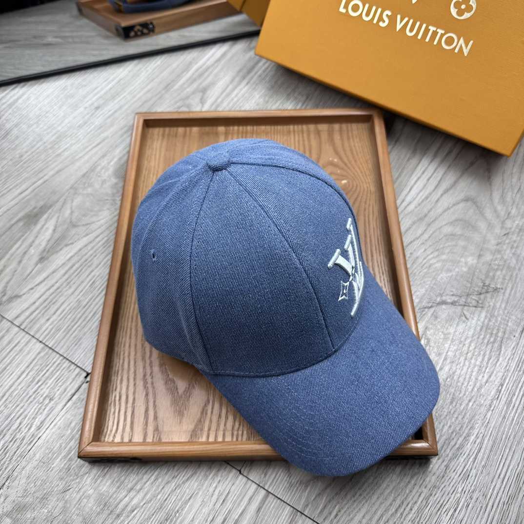 Louis Vuitton Cap - DesignerGu