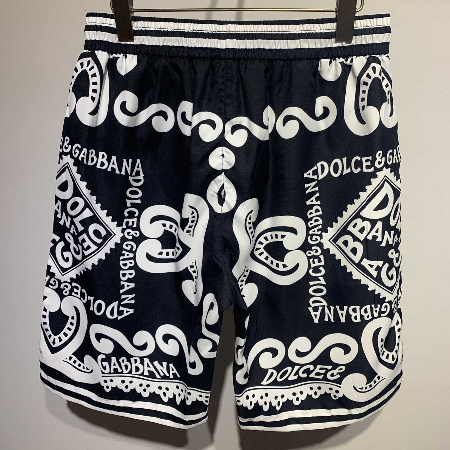 Dolce & Gabbana Marina Print Silk Shorts - DesignerGu