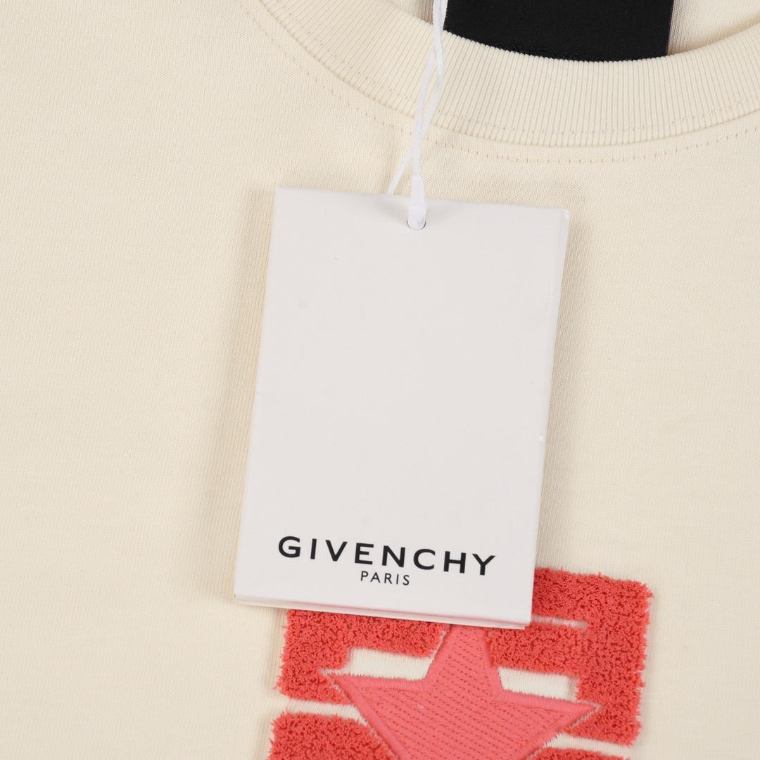 Givenchy 4G Stars Boxy Fit T-shirt In Cotton - DesignerGu