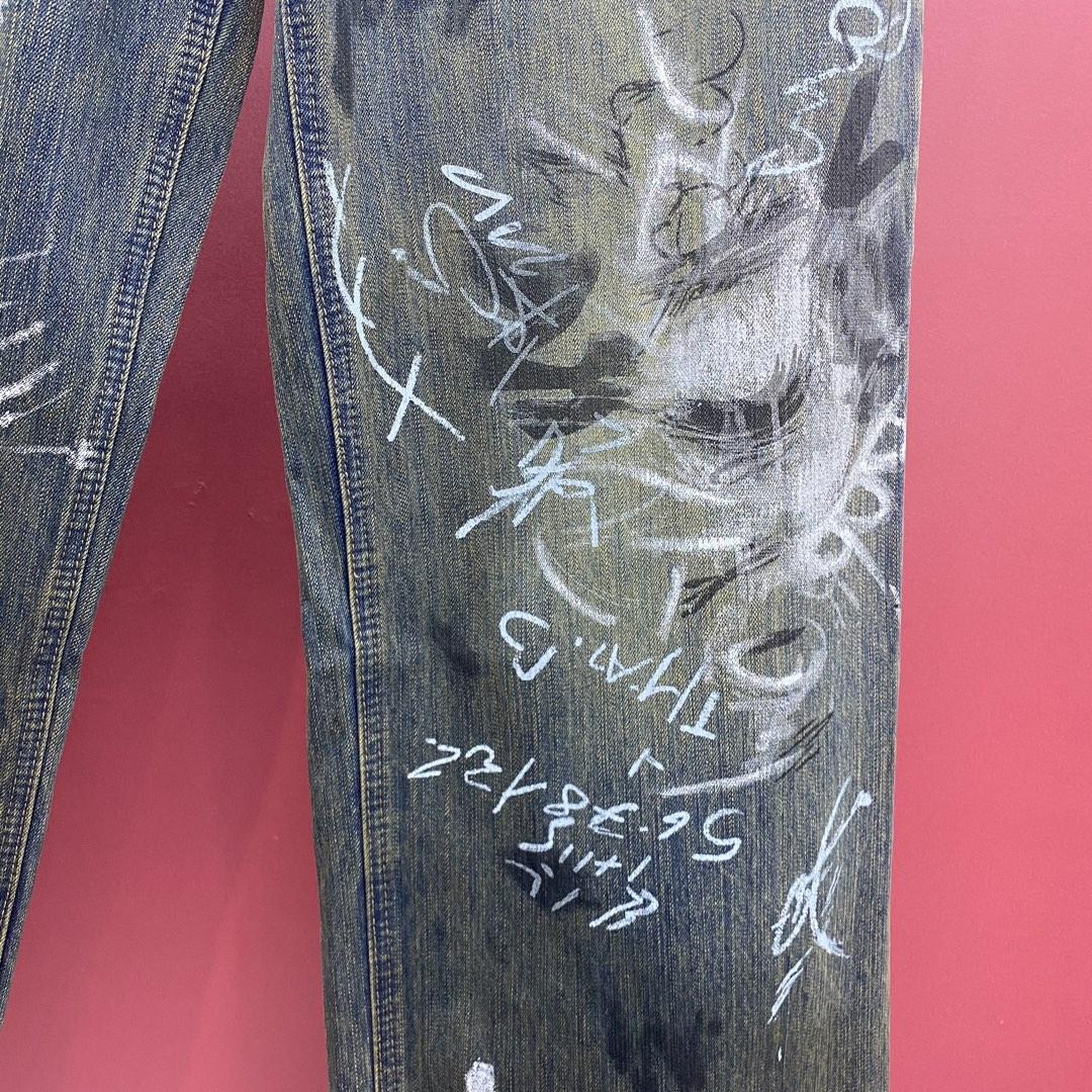 Balenciaga  Graffiti Baggy Jeans - DesignerGu