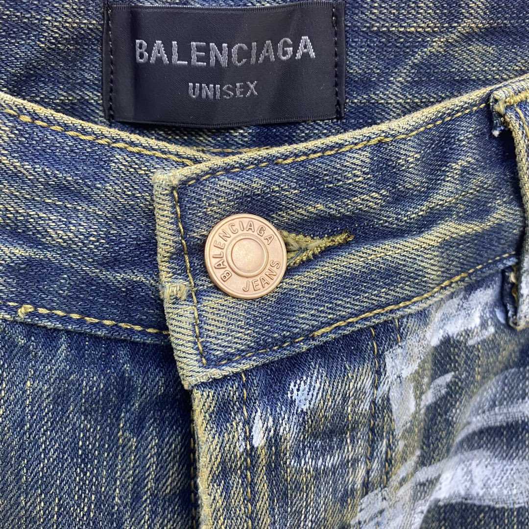 Balenciaga  Graffiti Baggy Jeans - DesignerGu