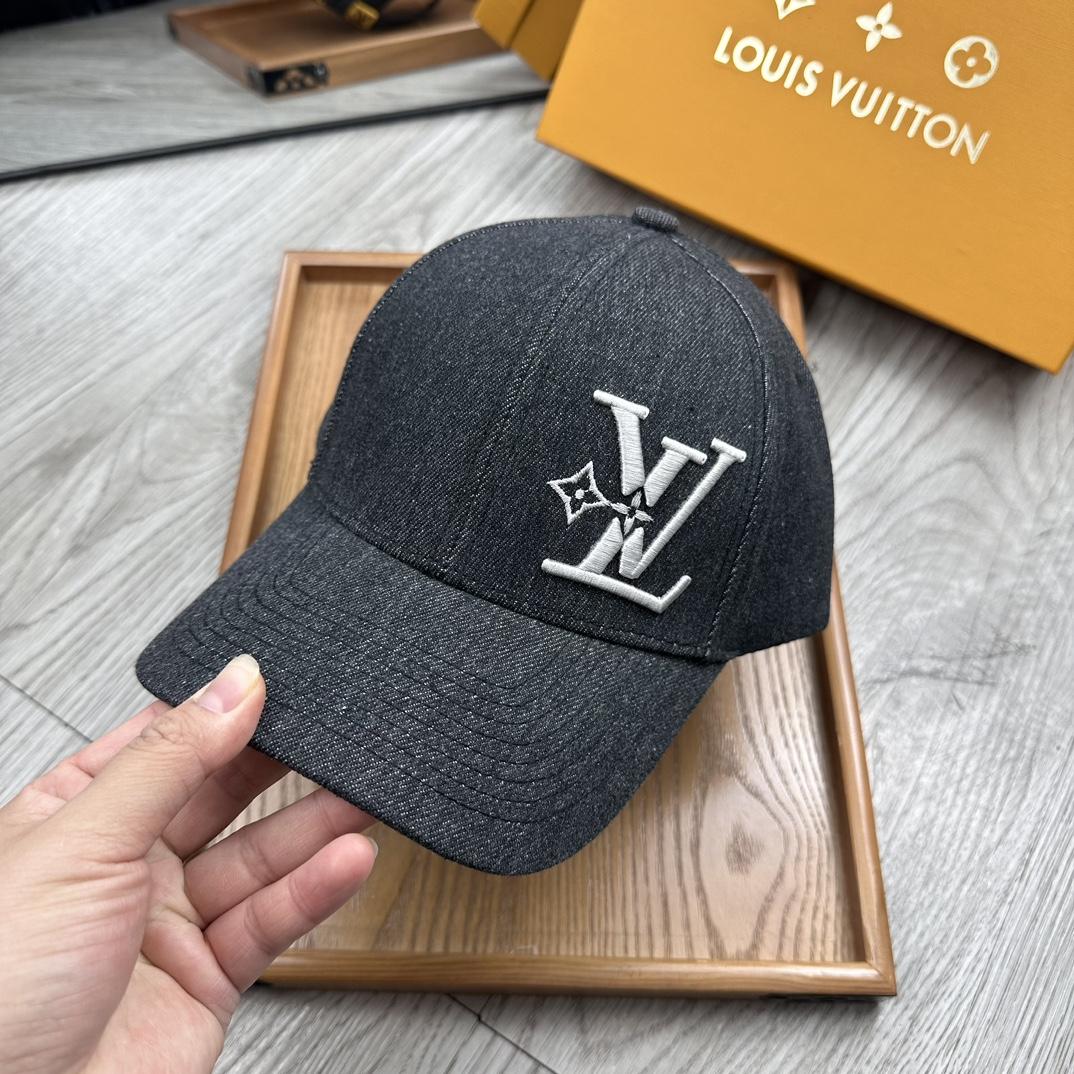 Louis Vuitton Cap - DesignerGu