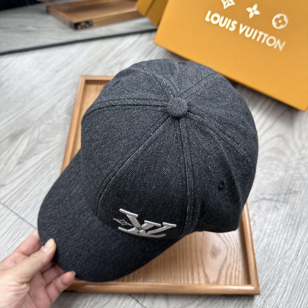 Louis Vuitton Cap - DesignerGu