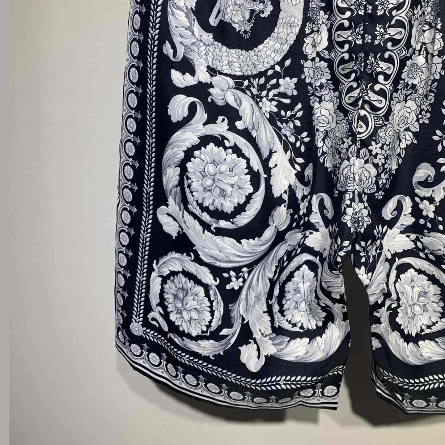 Versace Barocco Print Silk Shorts - DesignerGu