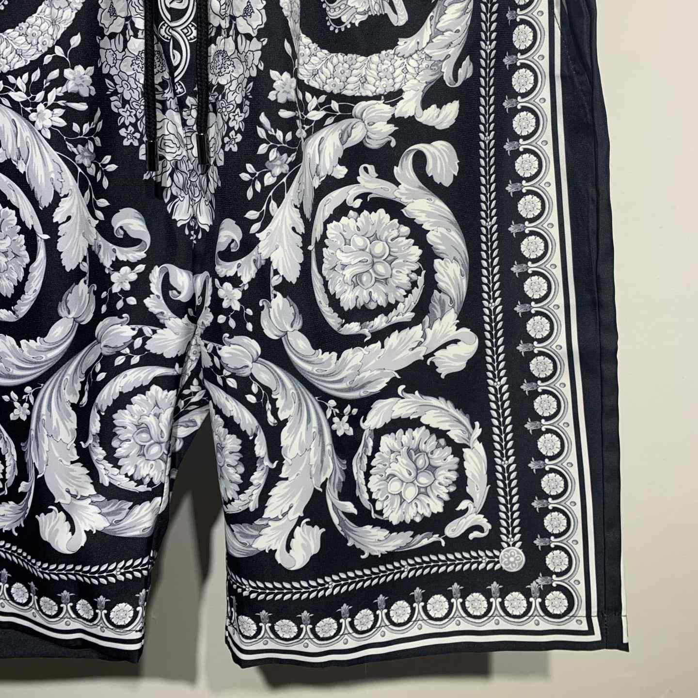 Versace Barocco Print Silk Shorts - DesignerGu