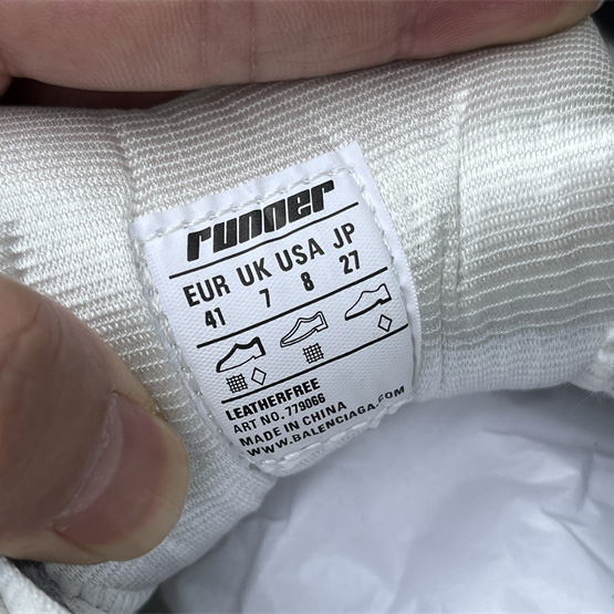 Balenciaga Runner Sneaker  - DesignerGu