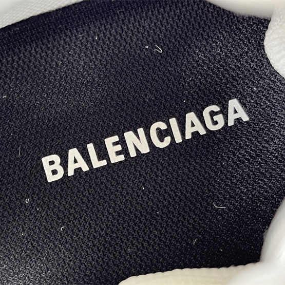 Balenciaga Runner Sneaker  - DesignerGu