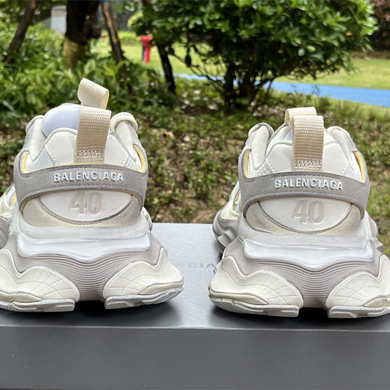 Balenciaga Cargo Sneaker  - DesignerGu