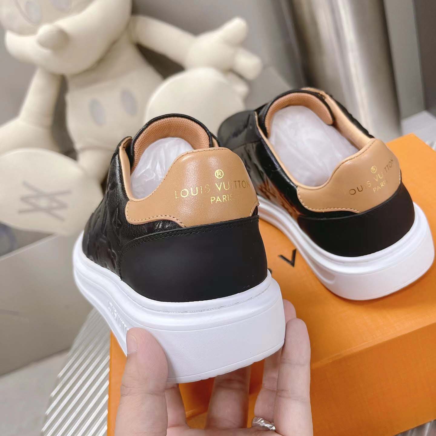 Louis Vuitton Beverly Hills Sneaker    1A8V45 - DesignerGu