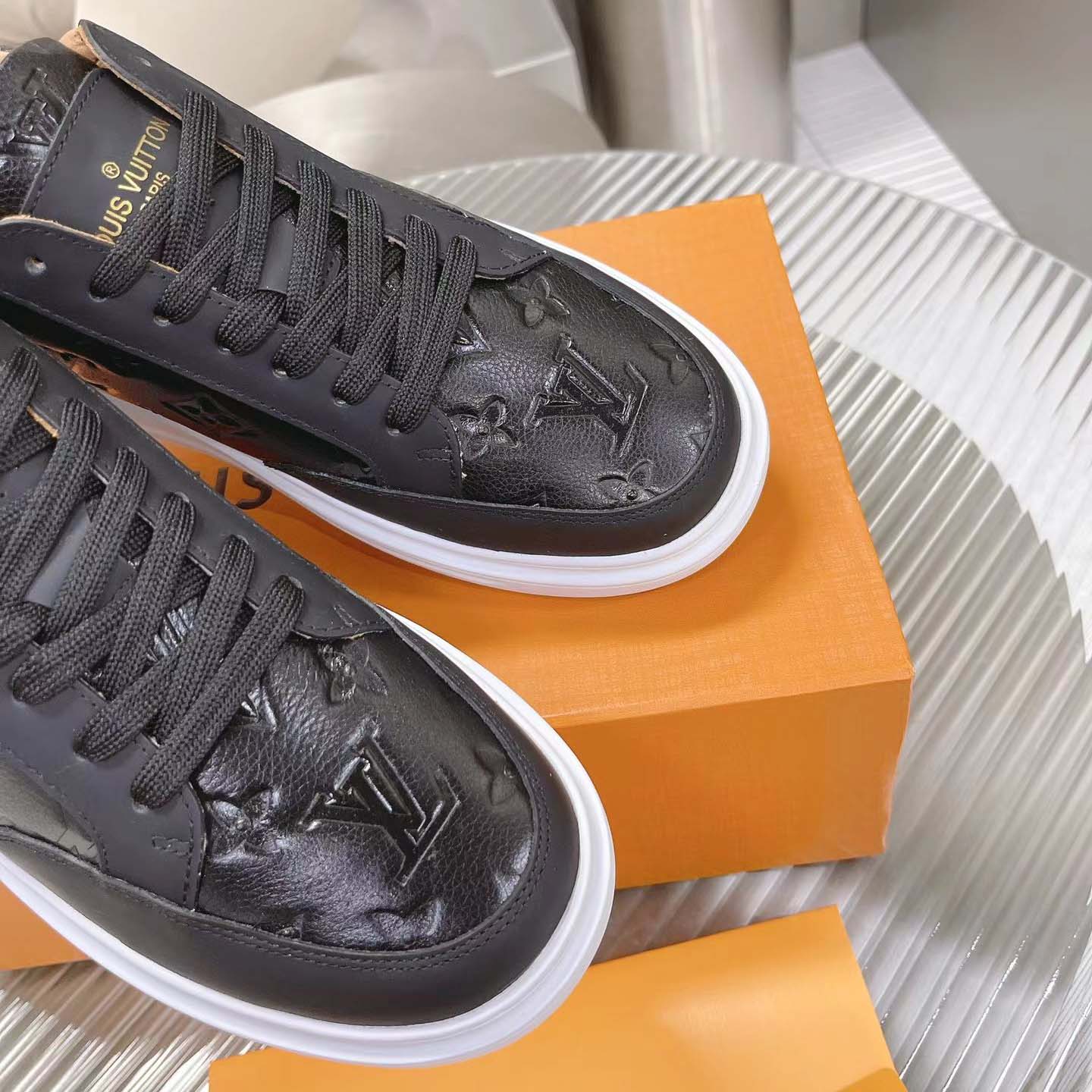 Louis Vuitton Beverly Hills Sneaker    1A8V45 - DesignerGu