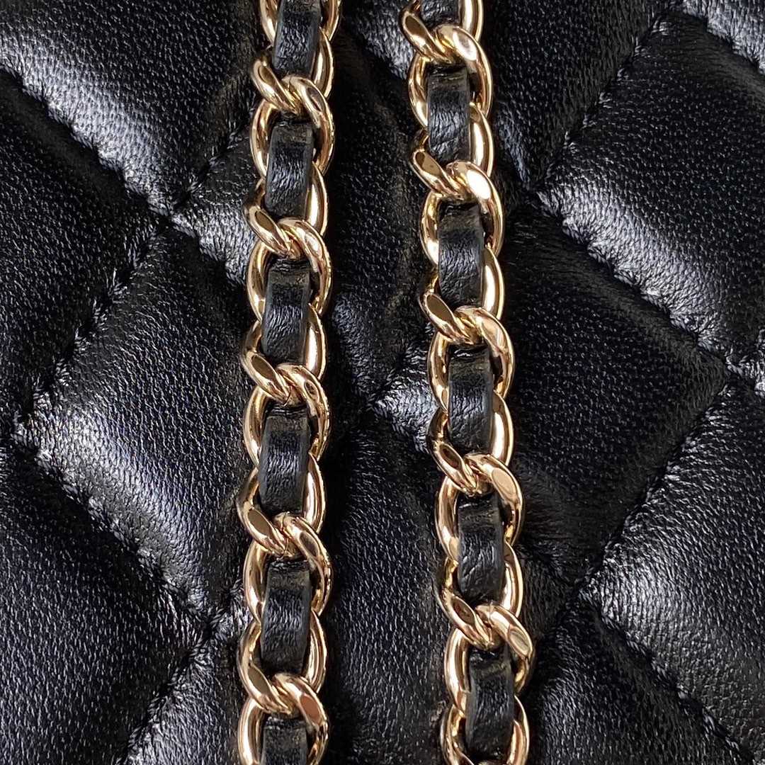 Chanel Clutch With Chain  17cm - DesignerGu