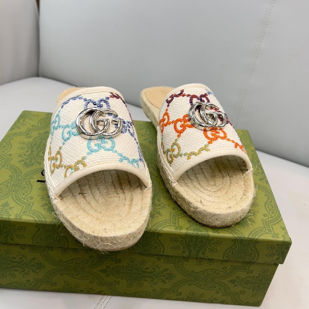 Gucci Women's GG Espadrille Slides - DesignerGu