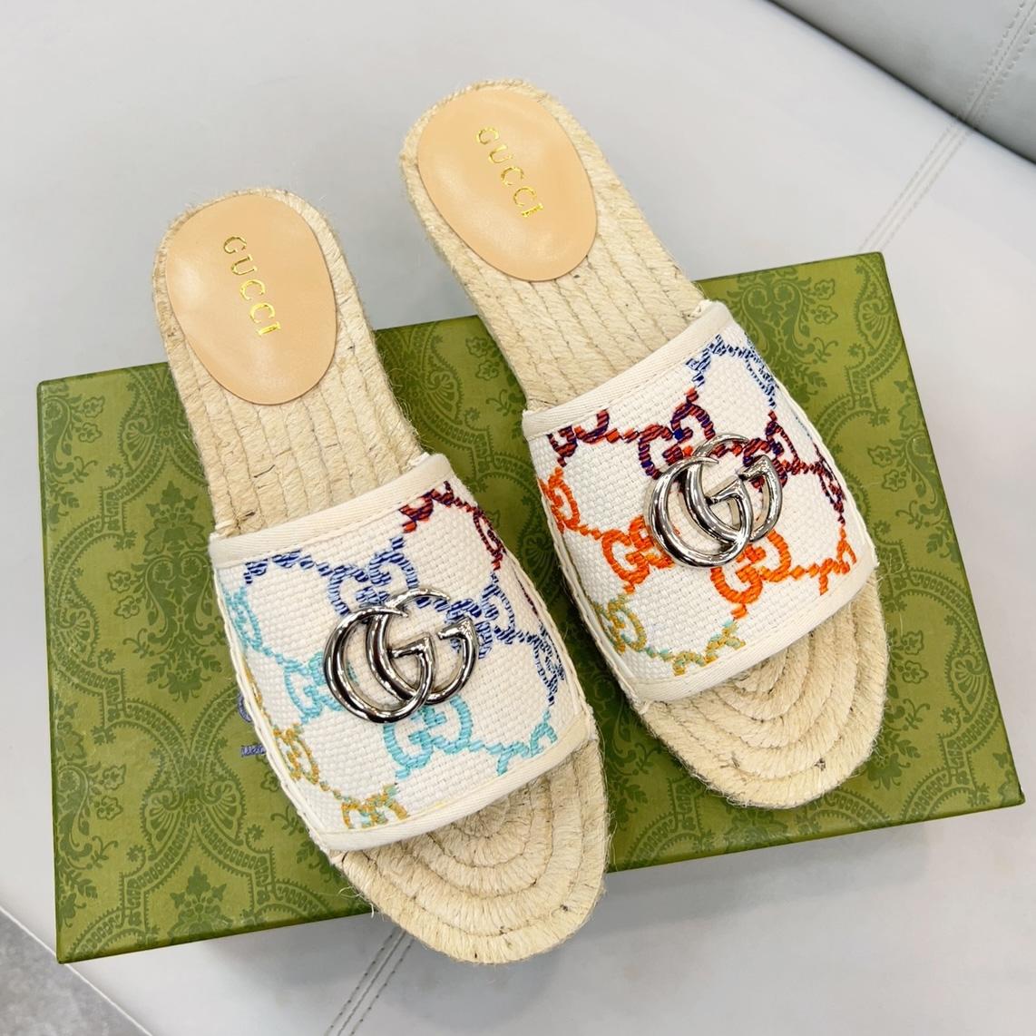 Gucci Women's GG Espadrille Slides - DesignerGu