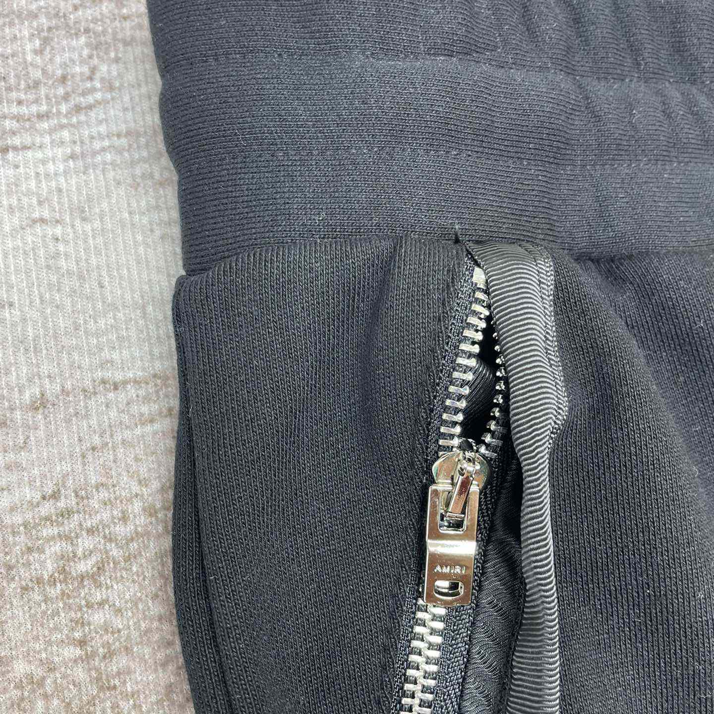 Amiri Staggered Sweatpants   x783 - DesignerGu