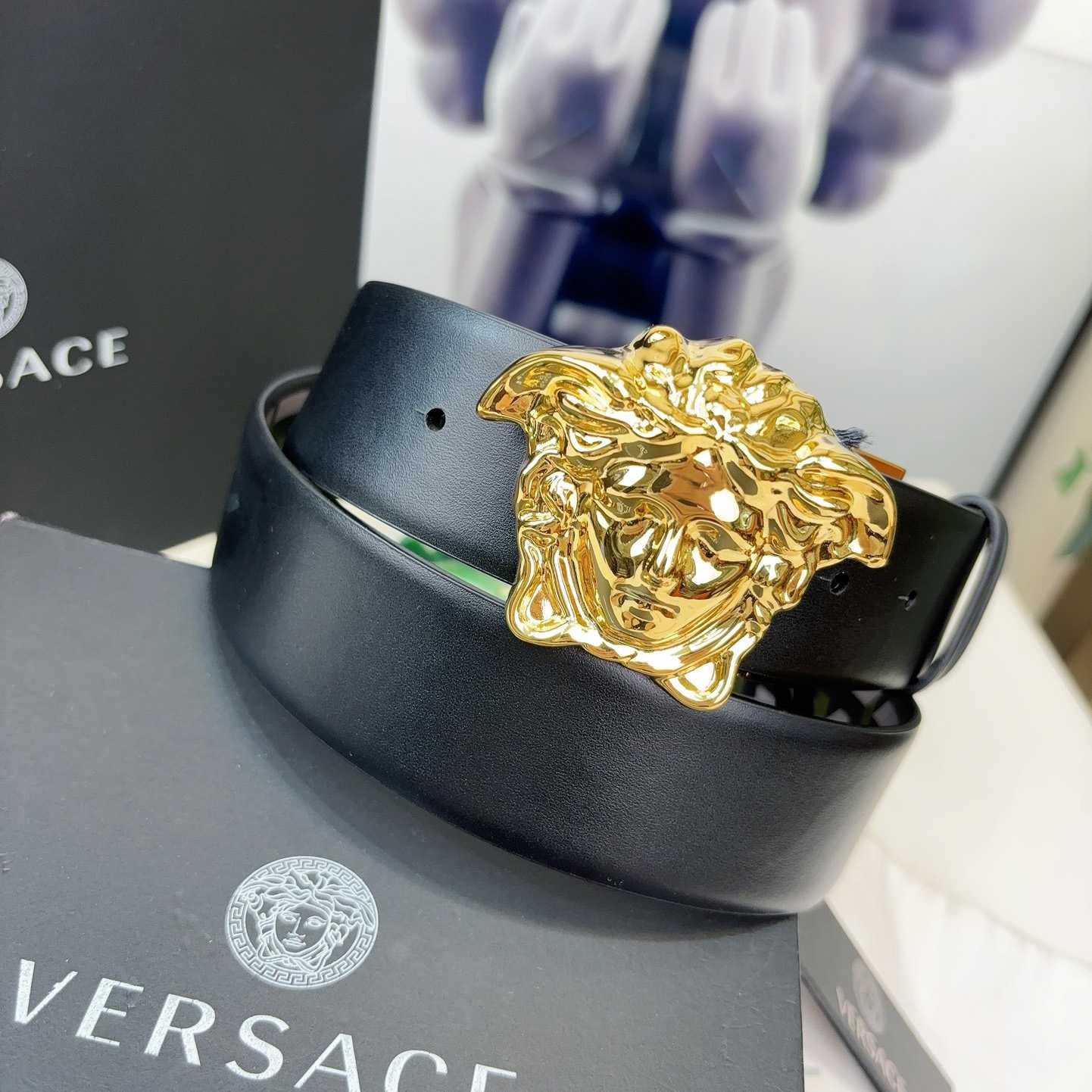 Versace Reversible Leather Belt    40mm - DesignerGu