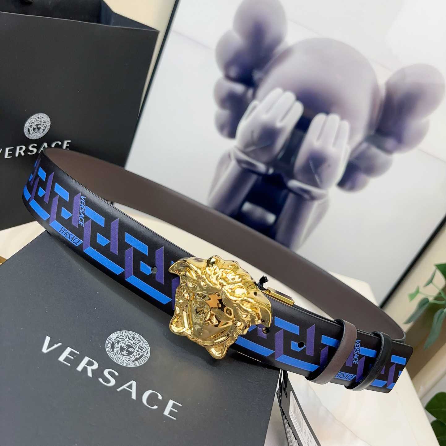 Versace Reversible Leather Belt    40mm - DesignerGu